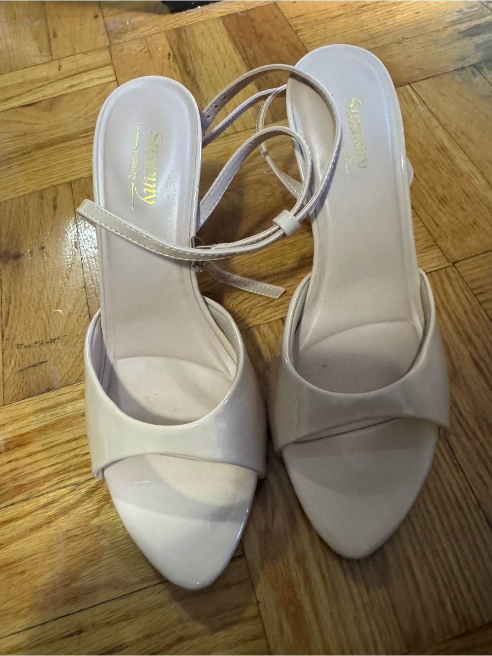 Strappy Pointed-Toe Women's Sandals in Blush